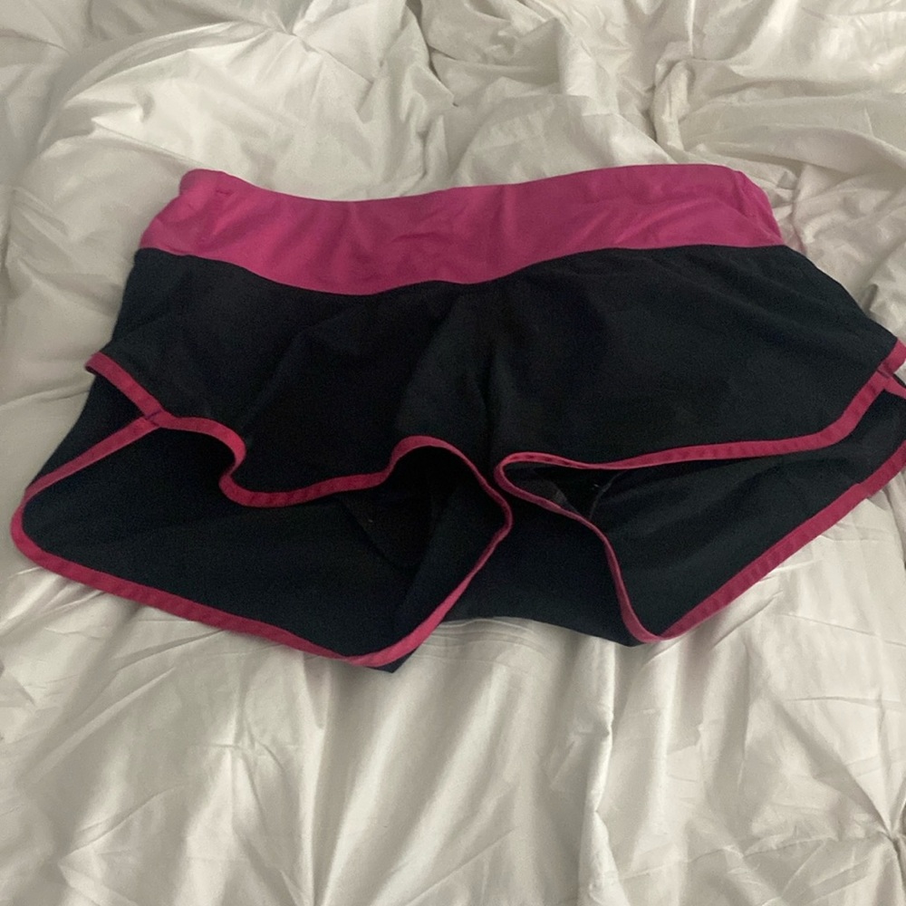 Speed up Low-Rise lined shorts